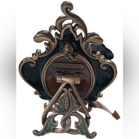 JAY STRONGWATER VICTORIANA YVONE FRAME. 
HAND PAINTED ENAMEL& SWAROVSKI
CRYSTALS - Picture 3 of 5